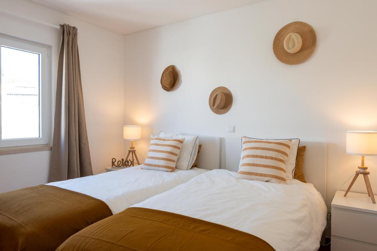 Beach Villa With Ocean View And Rooftop Cinema ギーア エクステリア 写真