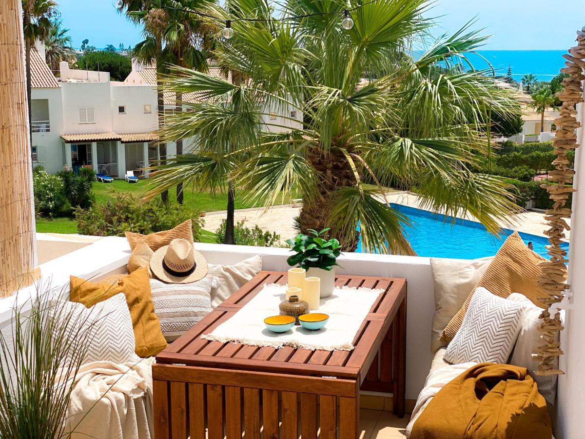 Beach Villa With Ocean View And Rooftop Cinema ギーア エクステリア 写真